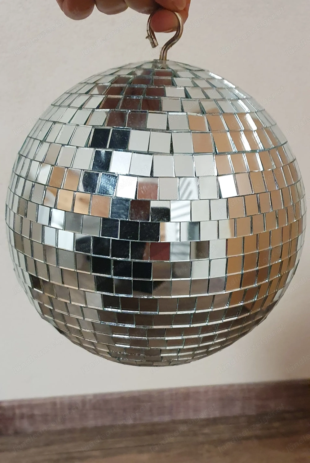 Discokugel mit Elektromotor