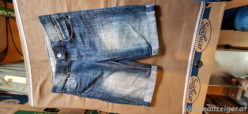 Kurze Hose 