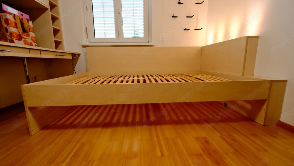 Bett vom Schreiner 200x120cm mit LED Beleuchtung