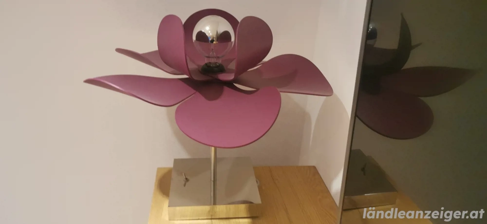 Dekorative Stehlampe 