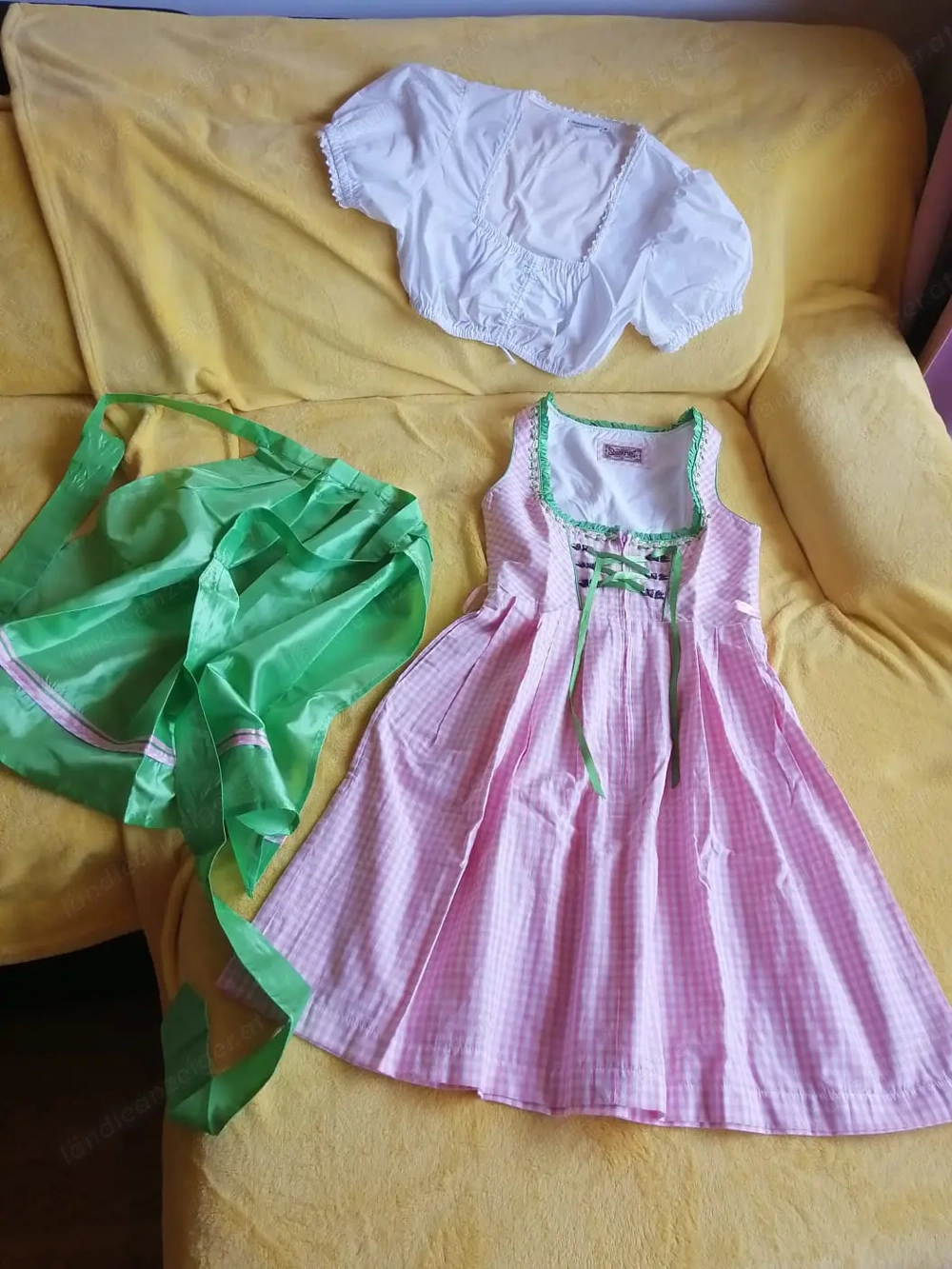 Dirndl Stockkpoint Vorarlberger Art