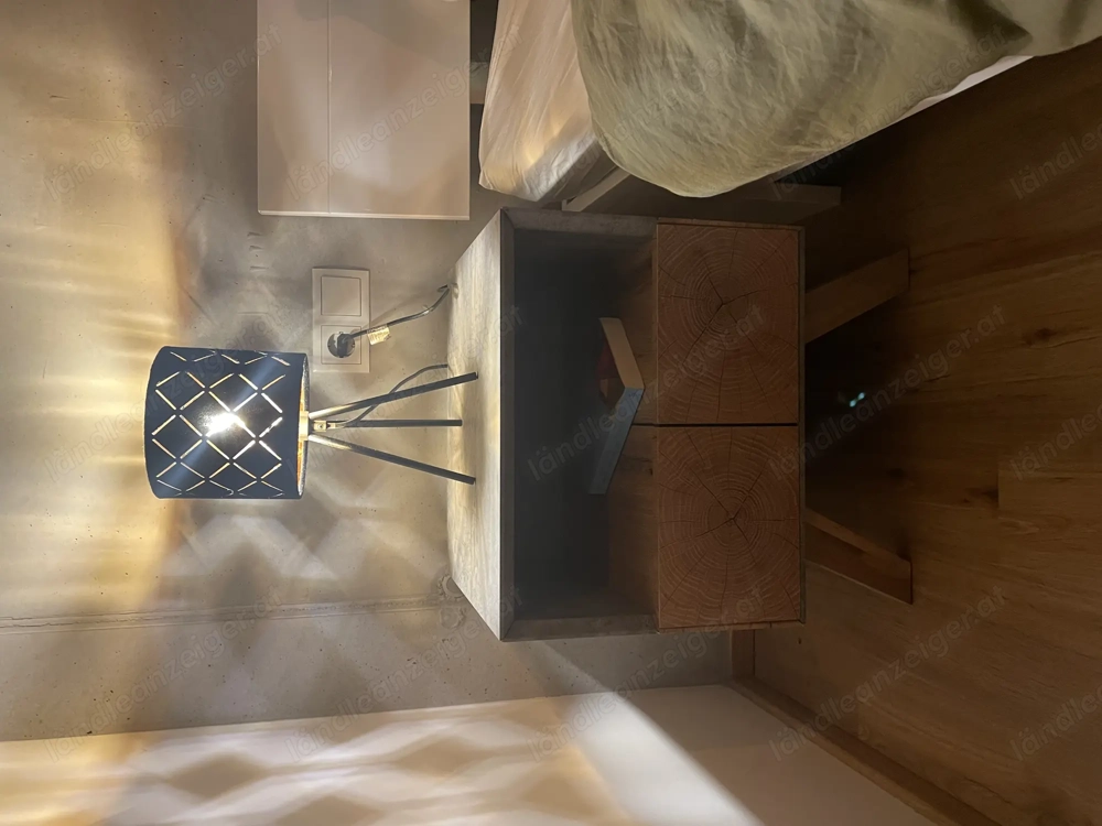 2x Nachttisch in Beton & Holz Optik