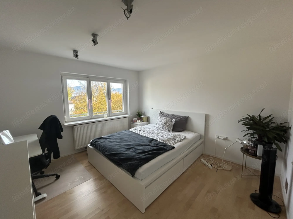 WG-Zimmer in einer großen, hellen Wohnung im Zentrum von Lustenau