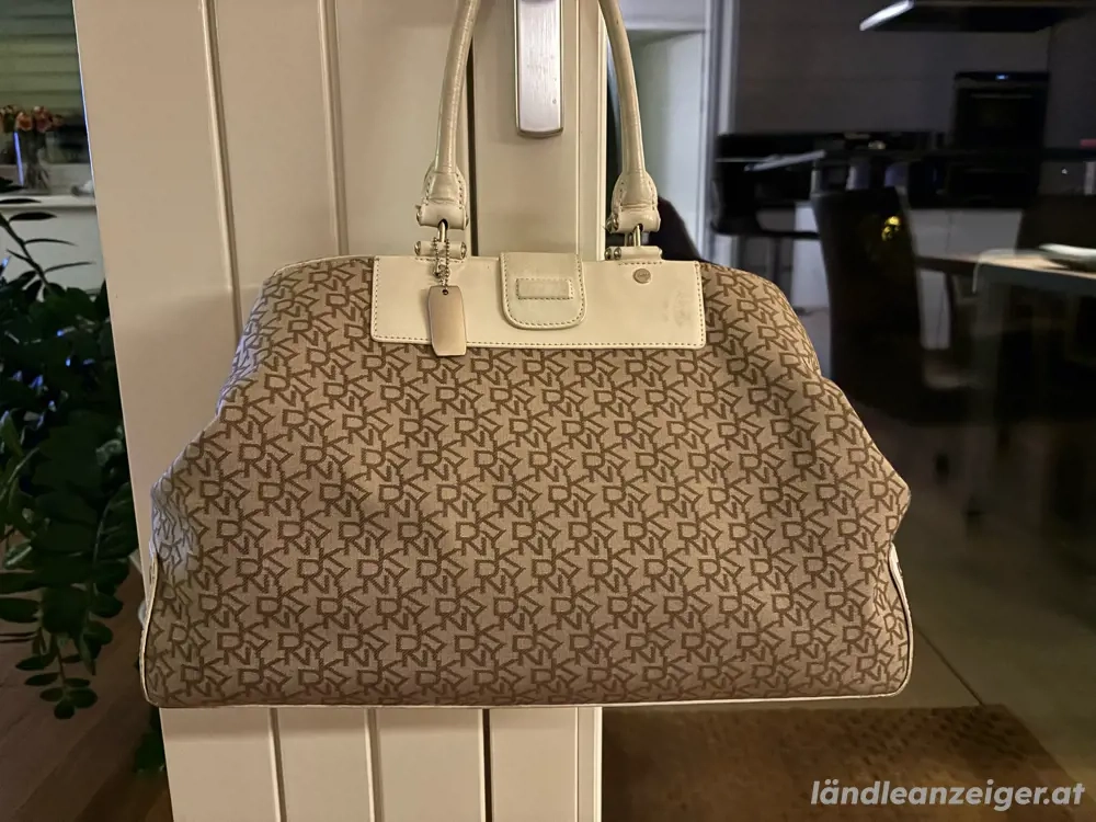 DKNY Logo Tasche beige  weiss 1A Zustand, fast neu !