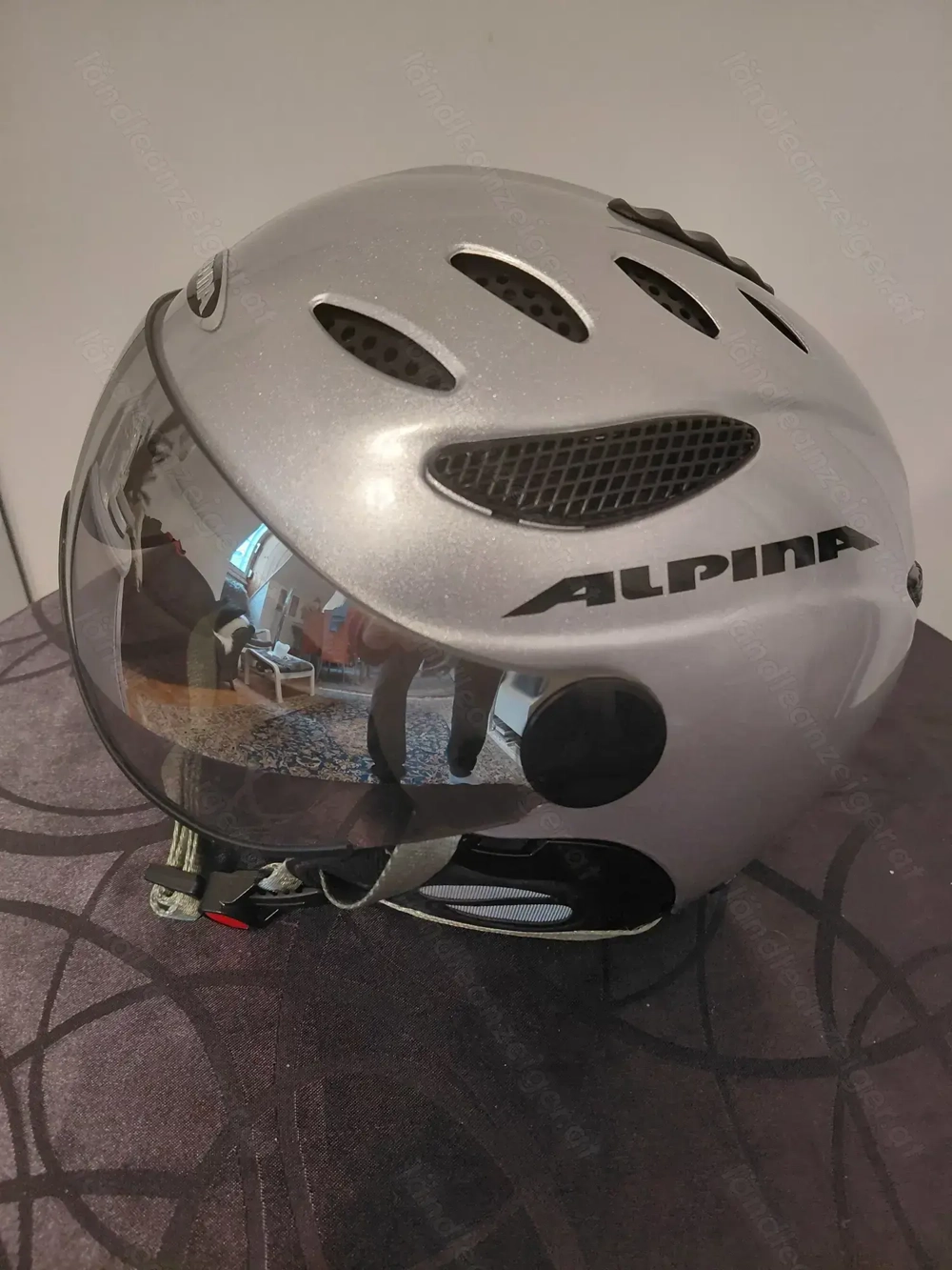 Schi Helm 