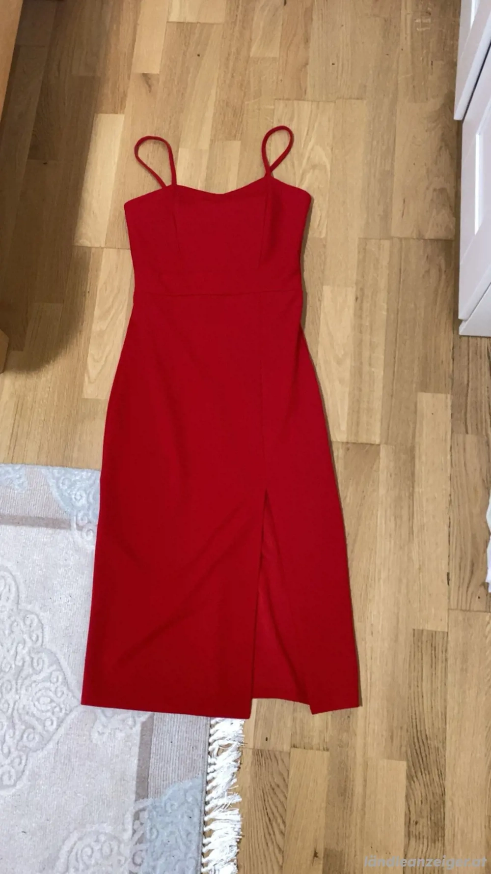 Rotes Cocktailkleid 