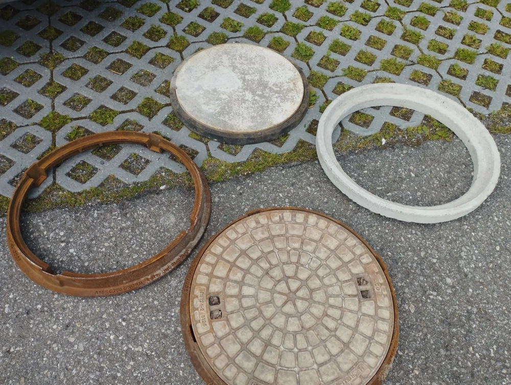 Schachtdeckel und Ringe