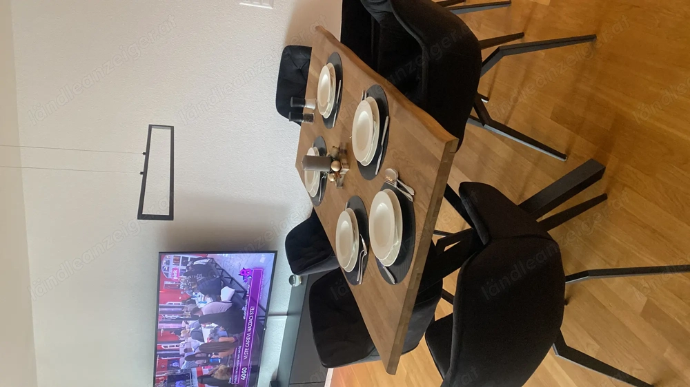 Esstisch Holz ink. 6 Stühle schwarz Samt