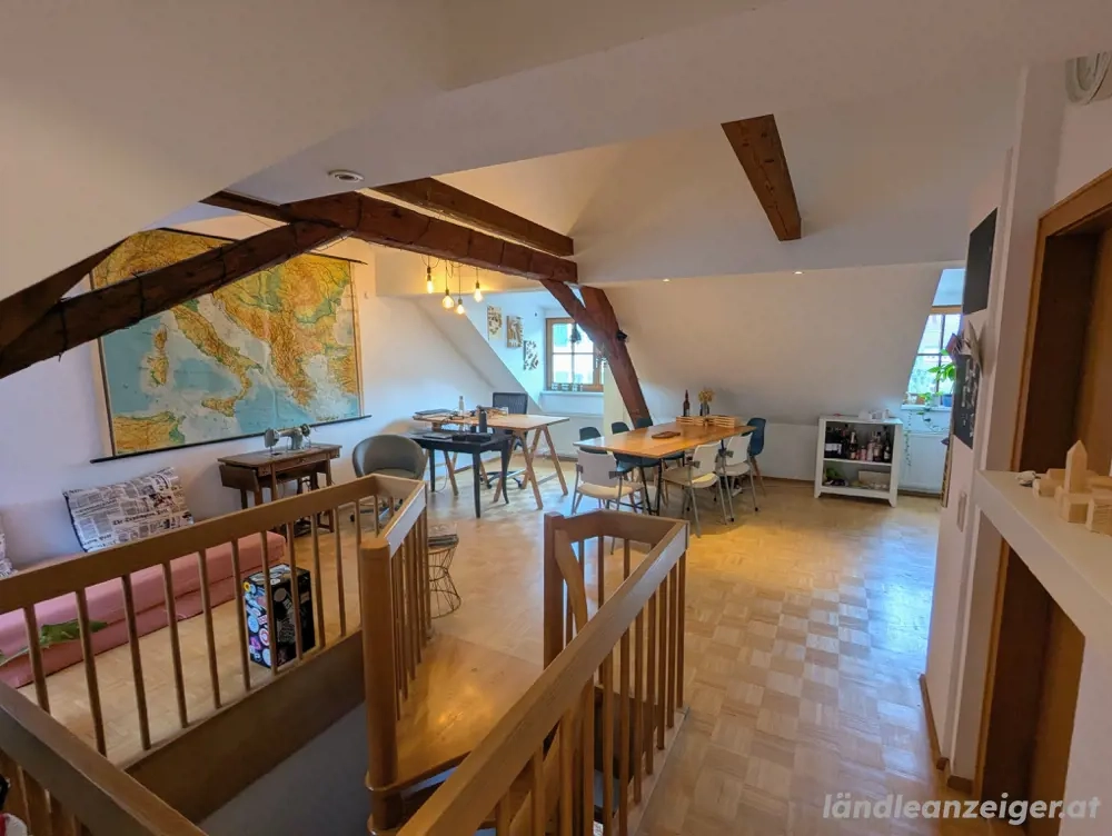 Gemütliches, helles WG-Zimmer in Maisonette-Wohnung im Herzen Feldkirchs