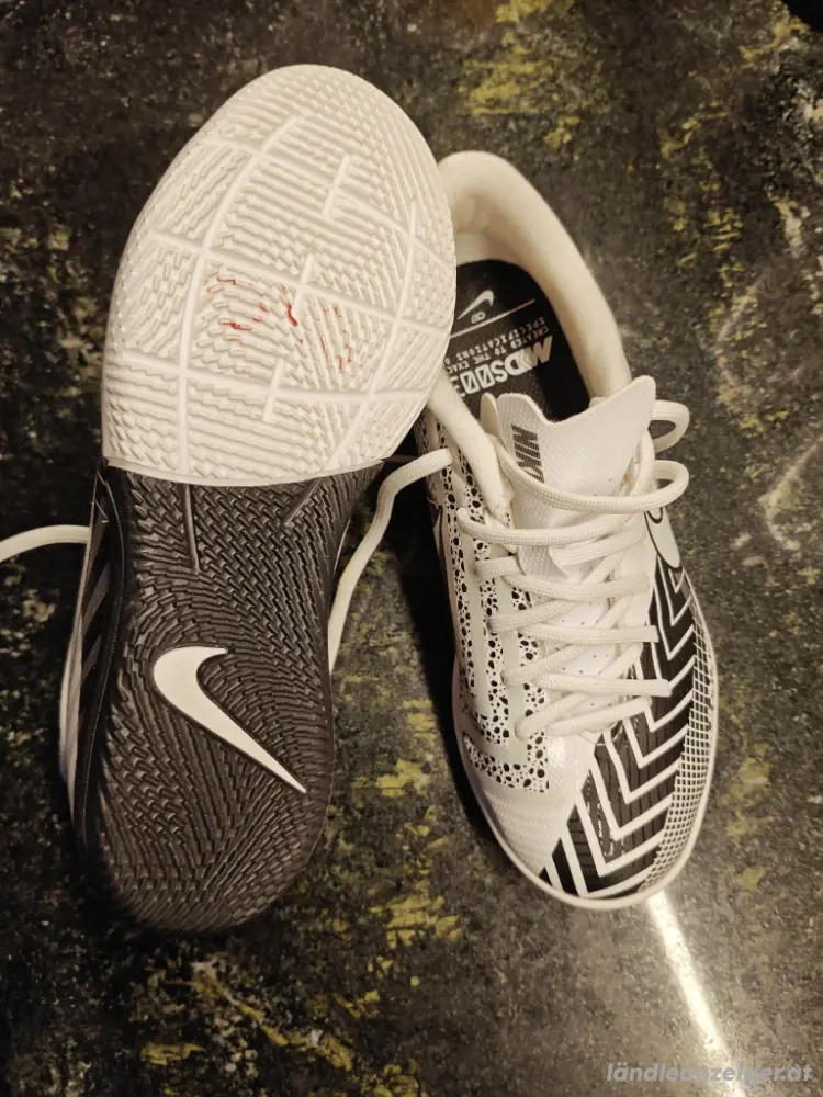 Sport- Hallenschuhe gr 33