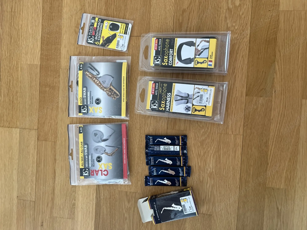 Diverses Saxophon Zubehör 