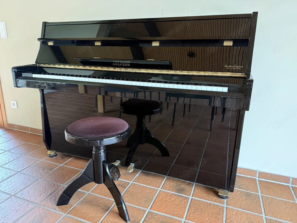 Hyundai Upright Piano