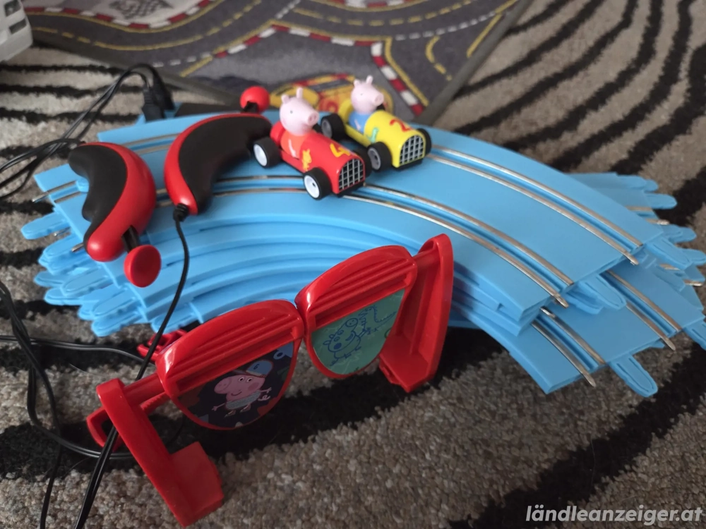 Carrera 1. Peppa Wutz Rennbahn 