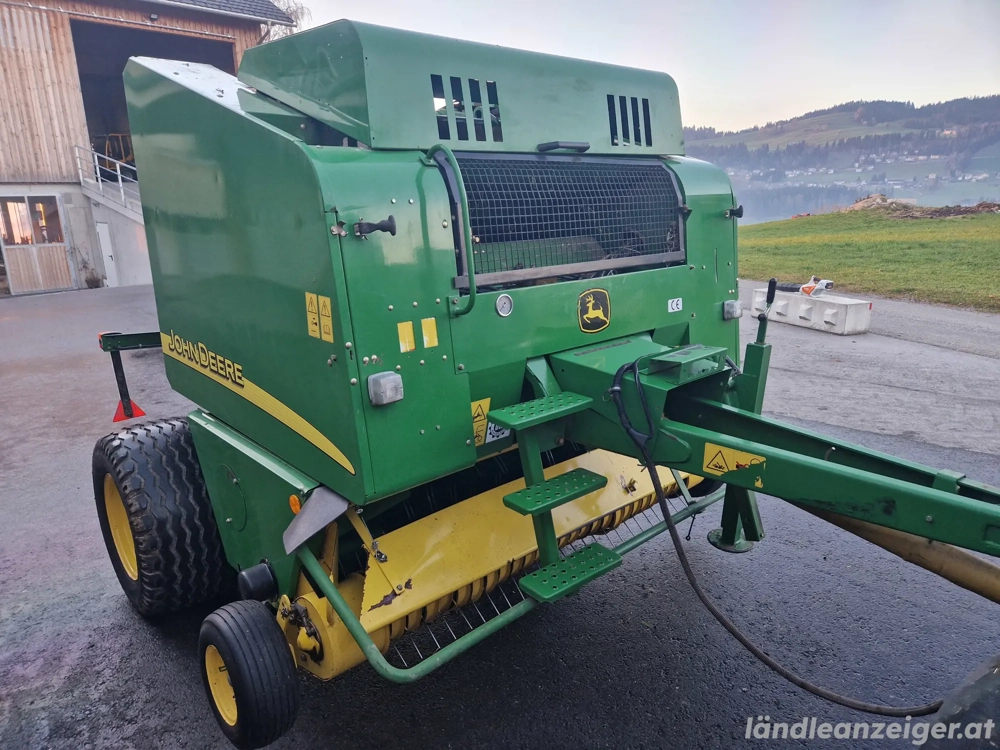 John Deere 578