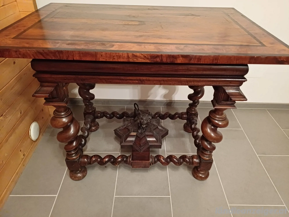 Barocker Tisch 