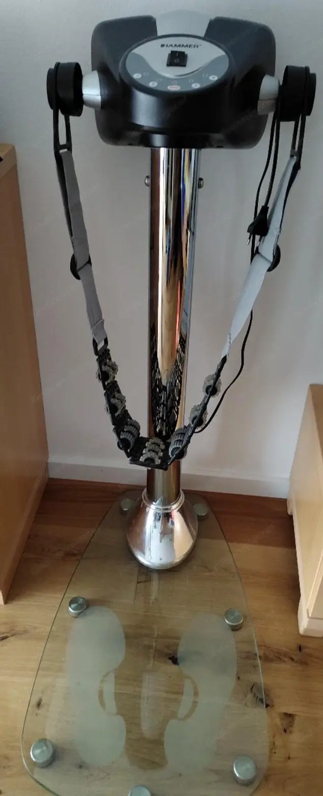 Massage Treiner, sowohl für Cerulitte wie für Rücken schmerzen.