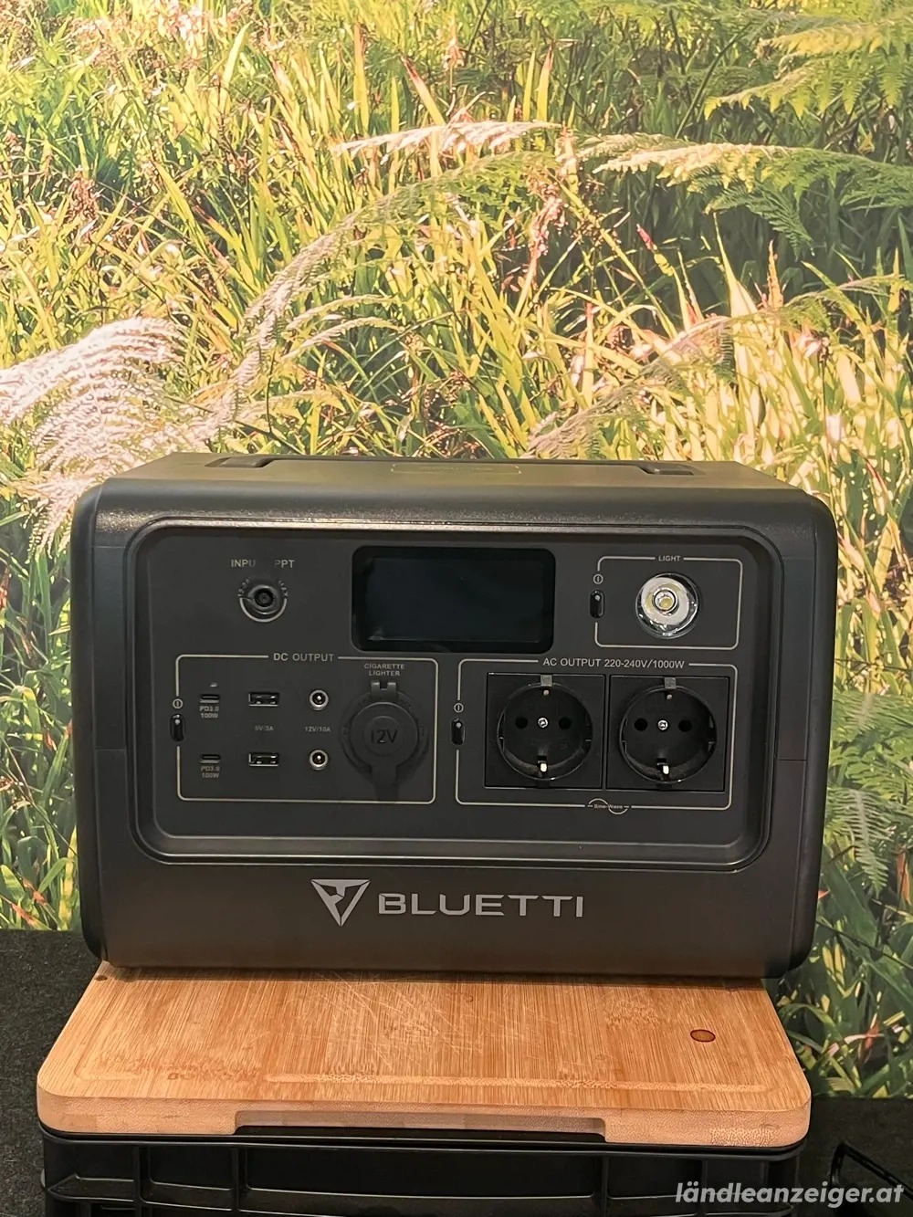 BLUETTI EB70 Powerstation 716Wh