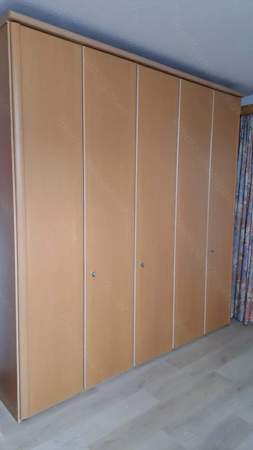 5-türiger Schlafzimmerschrank