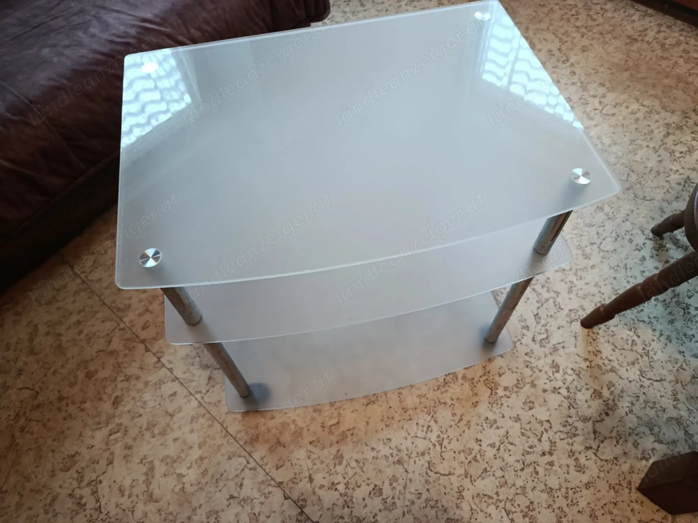 Fernsehtisch, Glasregal, Tisch auf Rollen