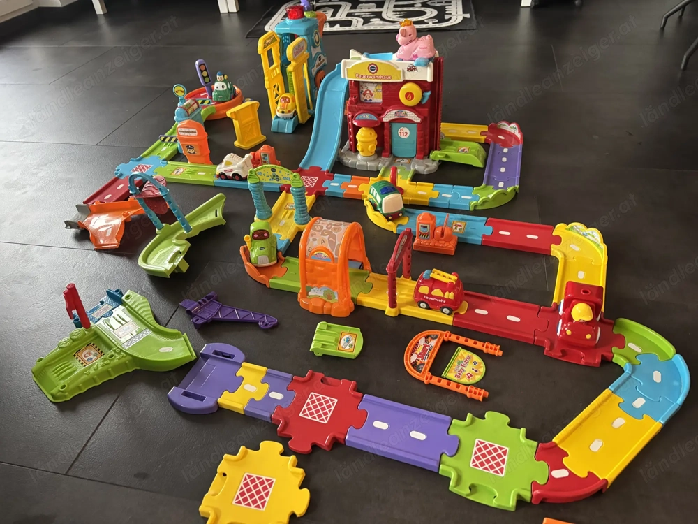 Vtech -Tut Tut Baby Flitzer Bahn mit Fahrzeugen 
