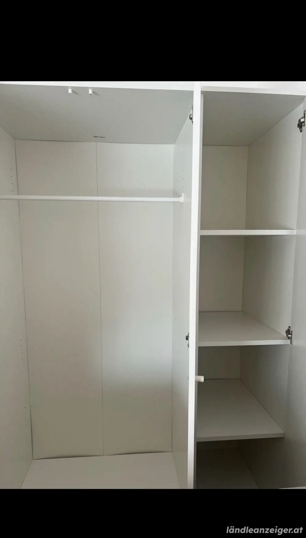 Kleiderschrank