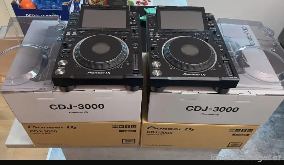  Pioneer CDJ-3000 