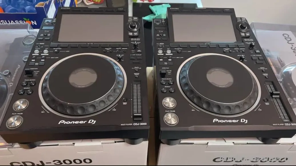 Pioneer CDJ-3000 