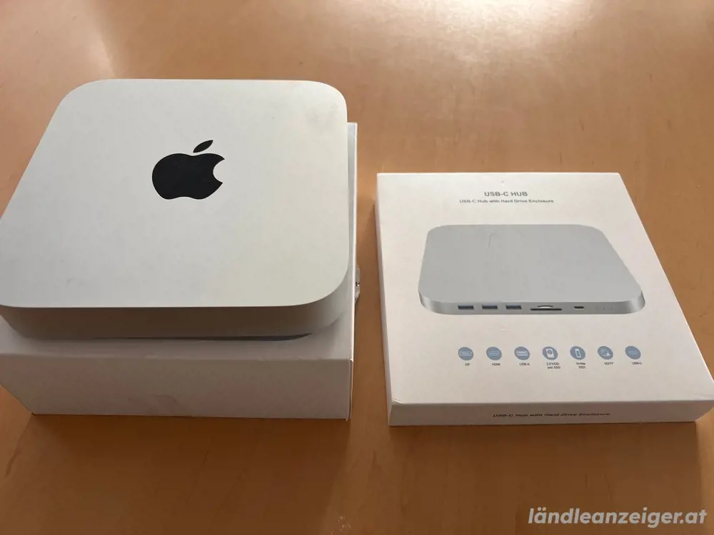 apple macmini m2, 8gb, 512gb ssd + Hub