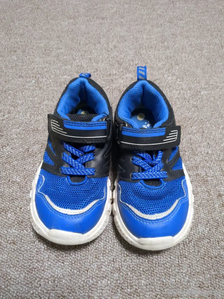 Schuhe Kinder Größe 26