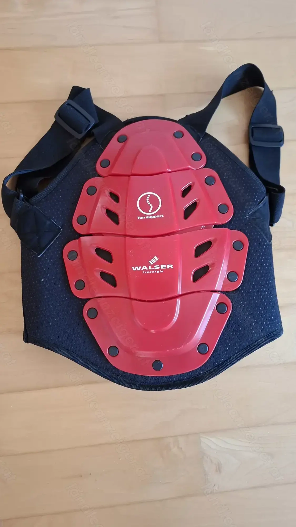 Rückenprotektor der Firma Walser Größe XS