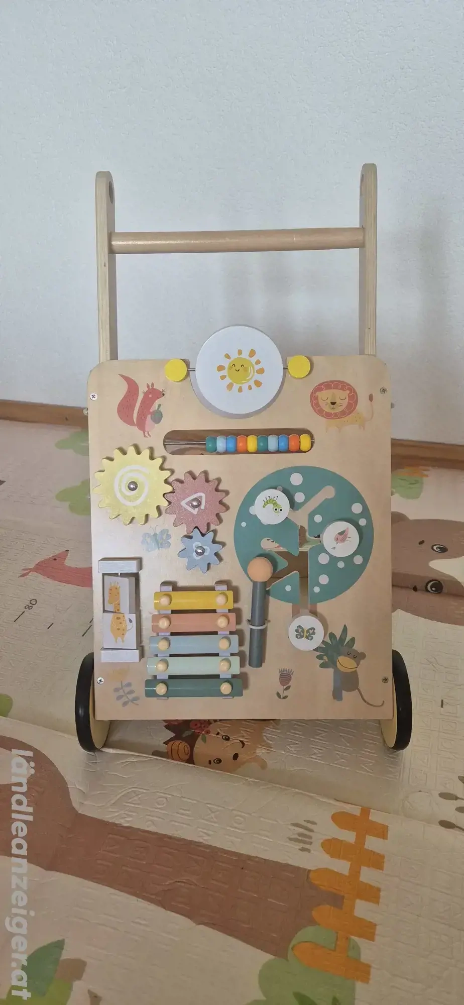 Lauflernwagen aus Holz