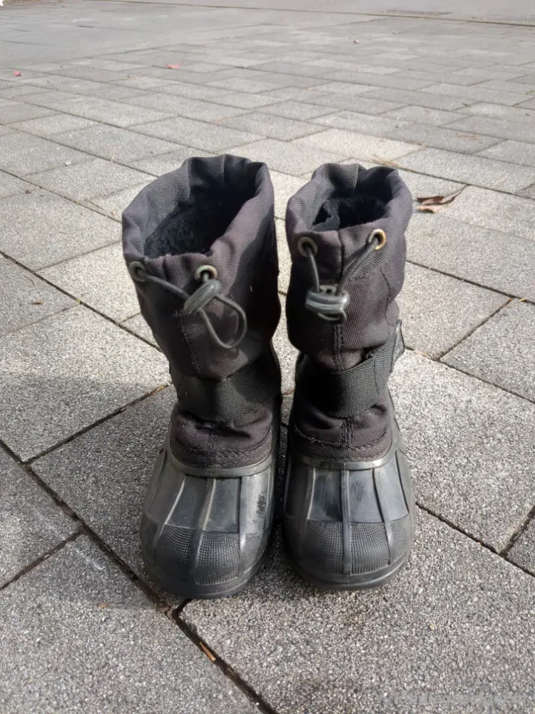 Schuhe Kinder Marke kamik Größe 26