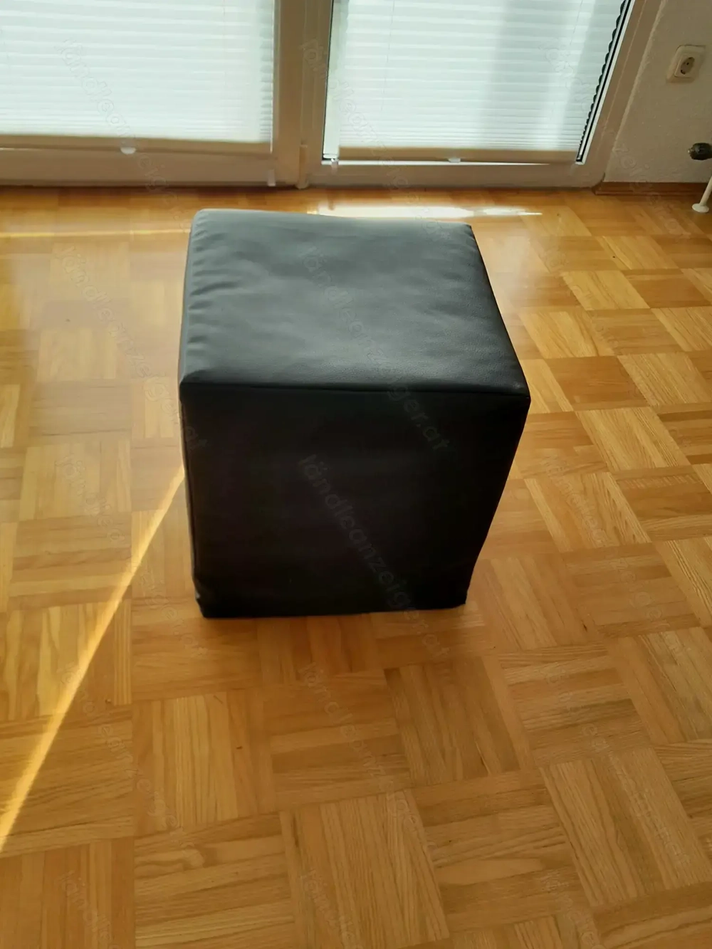 Hocker aus Styropor.