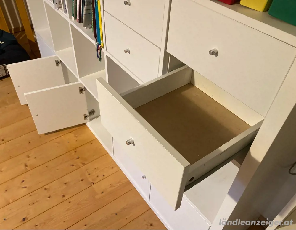 IKEA Kallax Regal