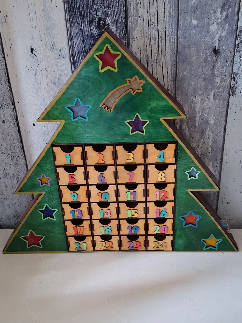 Wunderschöner zeitloser Adventskalender! Gelasert und handbemalt! 