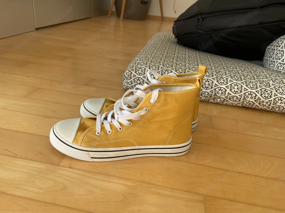 Schuhe gelb, 39