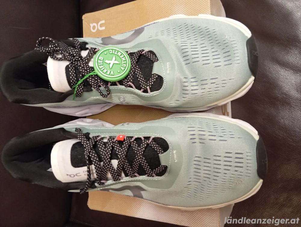 On Cloudmonster 46 Laufschuhe neu ungetragen 