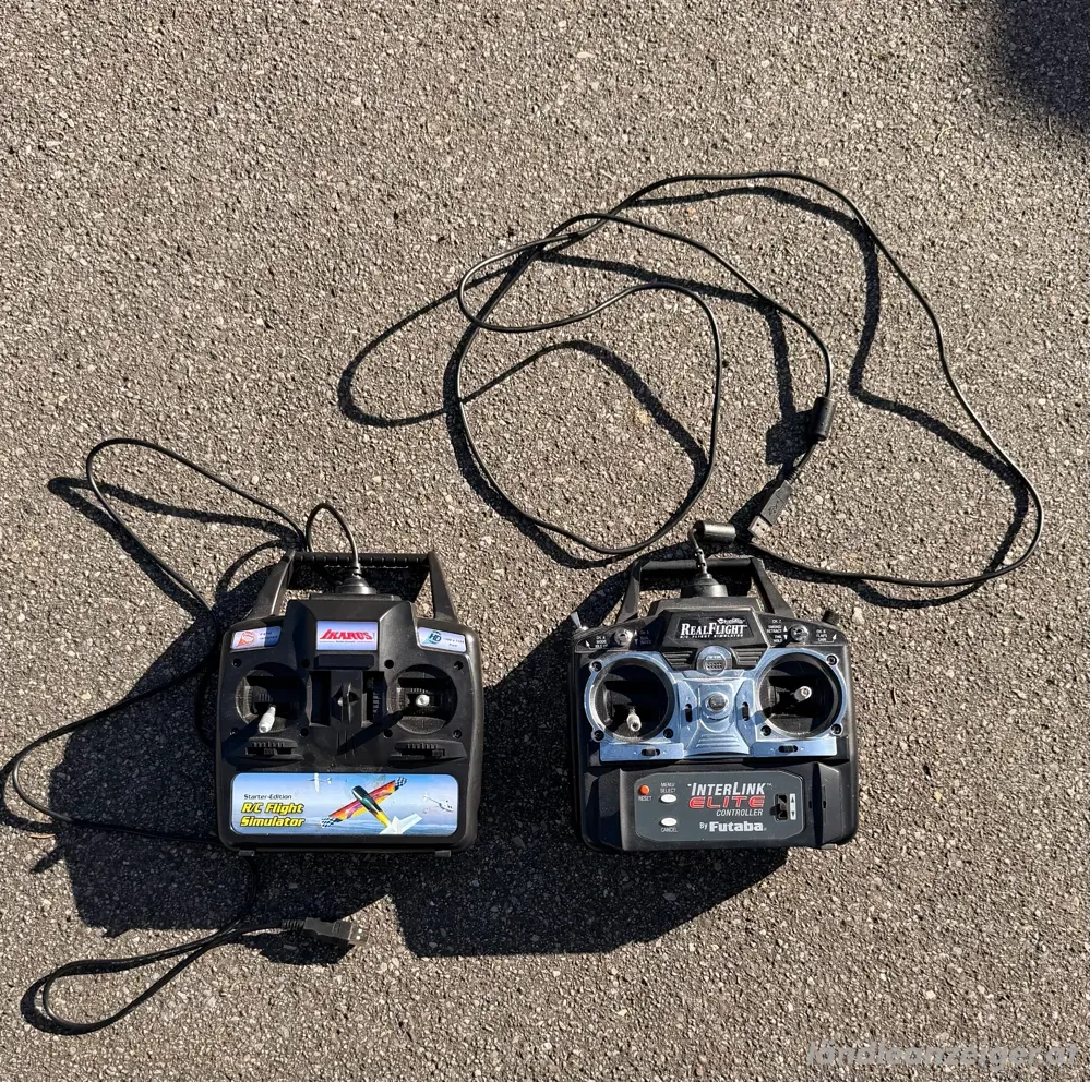 Simulator, Flugzeug, Fernbedienungen 