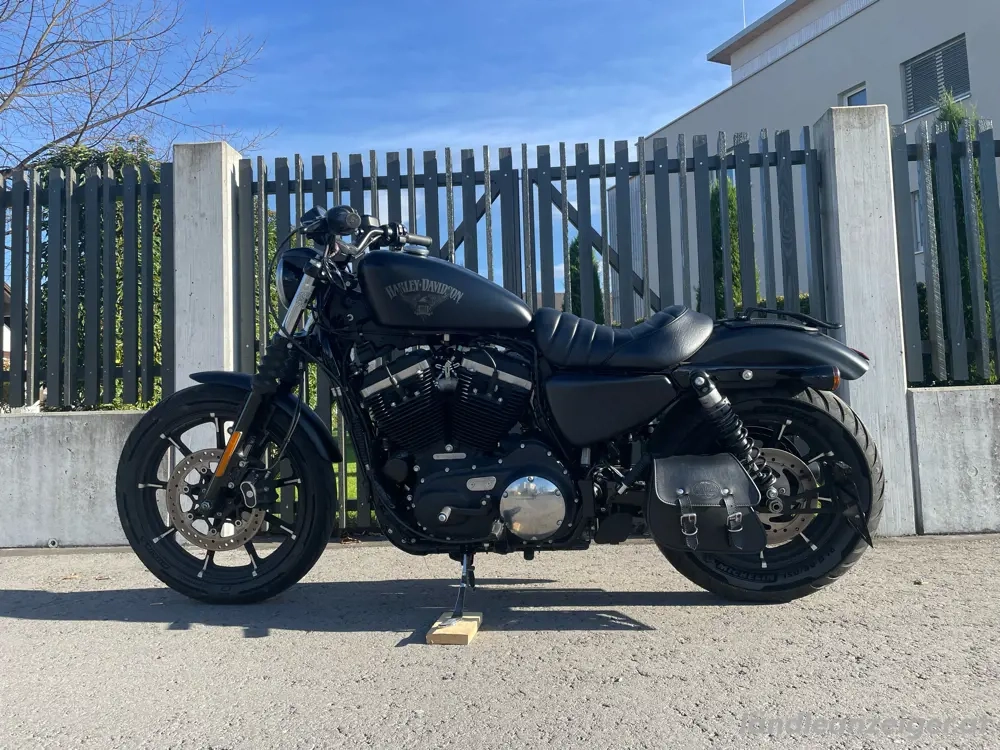 Harley Davidson Sportster Iron 883