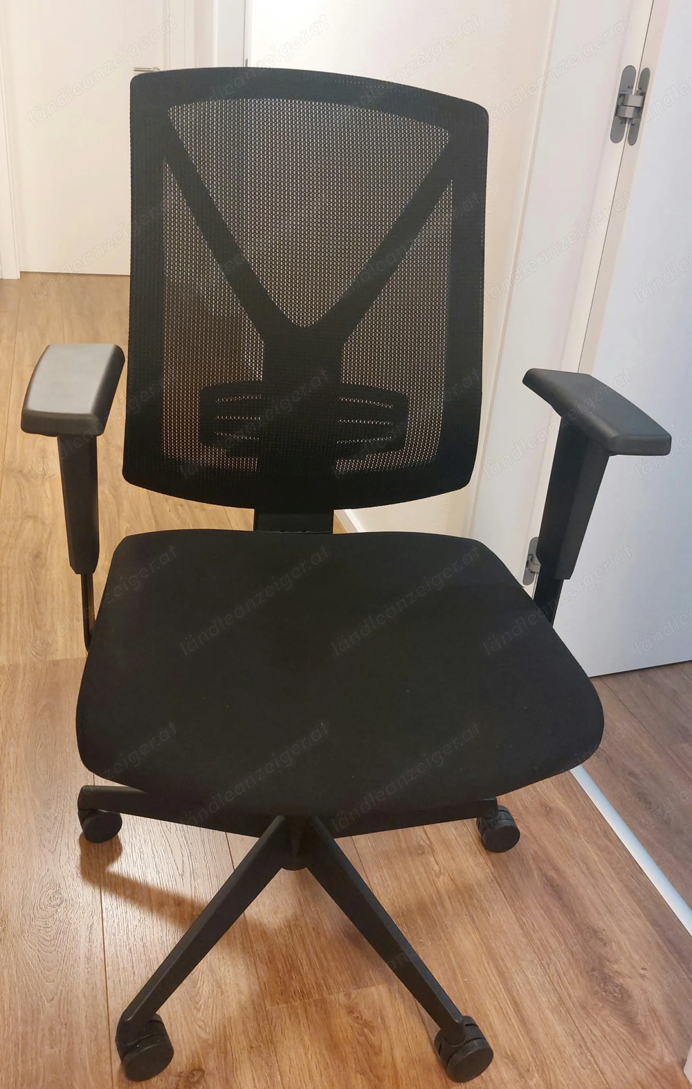 Bequemer Novel-Drehstuhl in sehr gutem Zustand