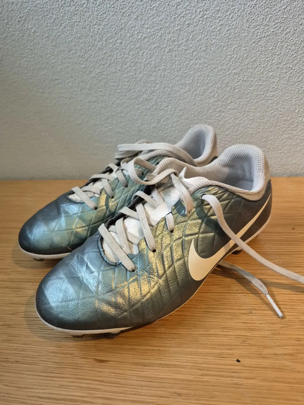 Nike Kinder Fußballschuh Größe 35