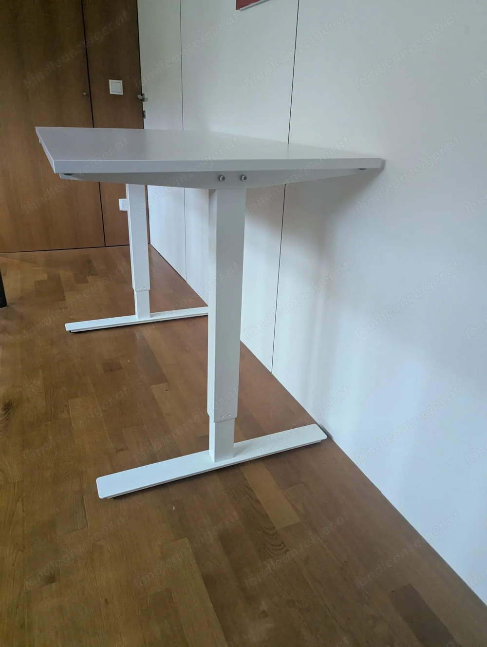 Schreibtisch höhenverstellbar