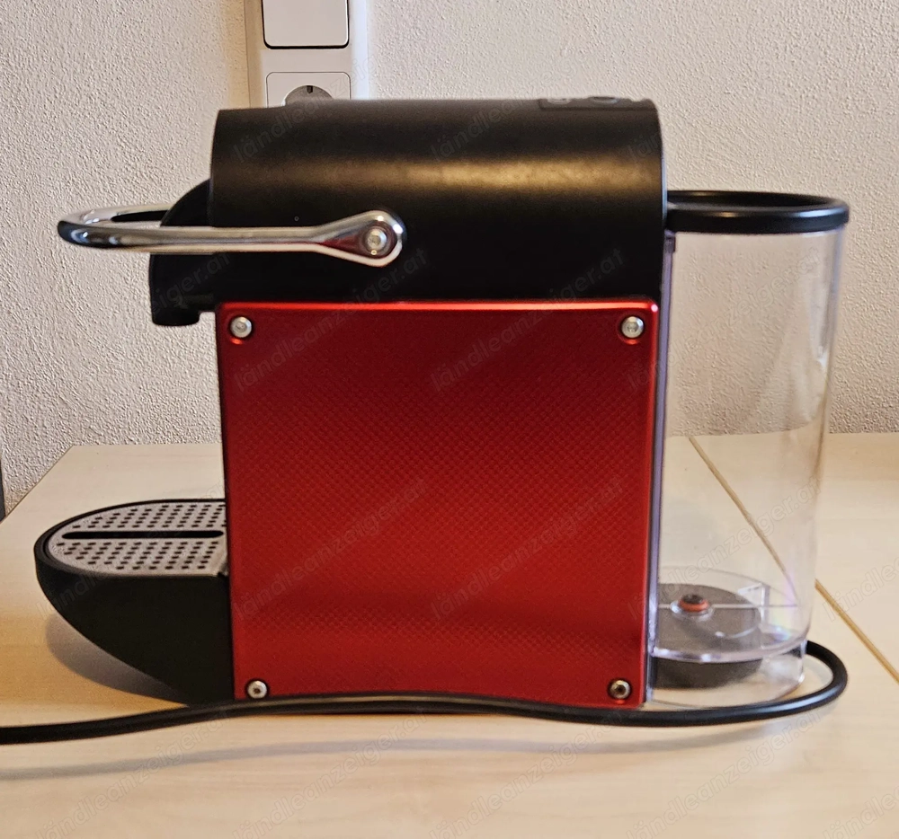 Nespressomaschine PIXI rot gebraucht, voll funktionstüchtig