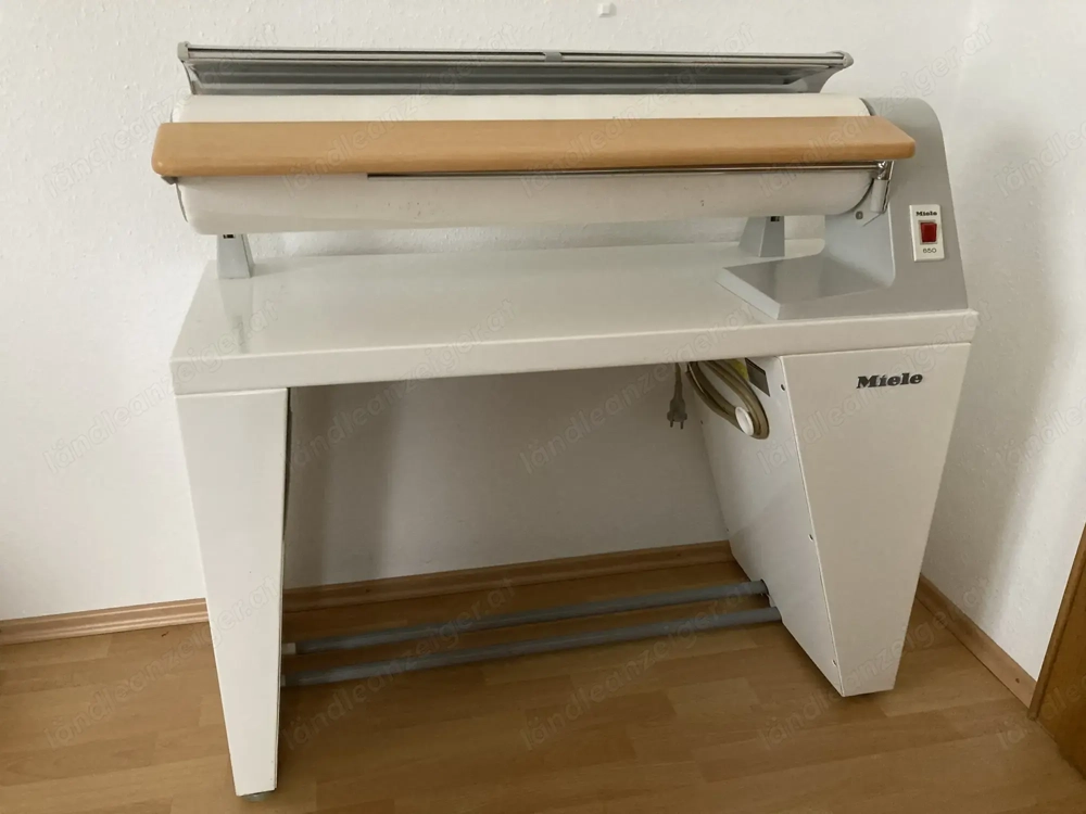 Bügelmaschiene Miele 850