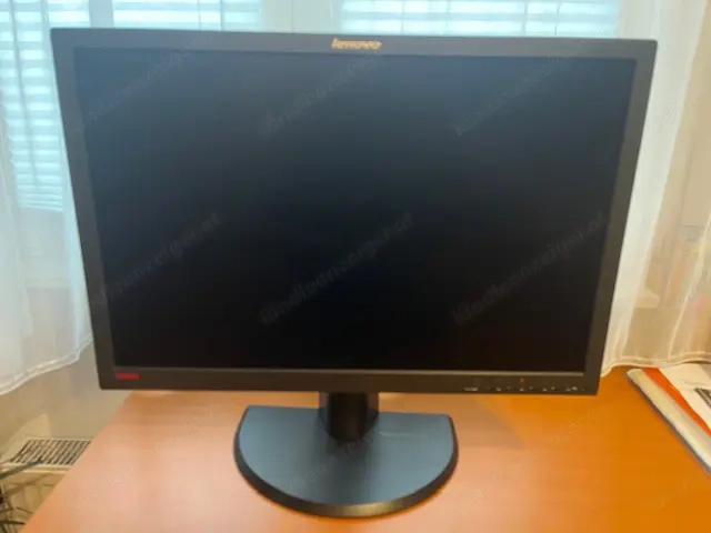 2 Stk. Lenovo PC Bildschirme 24"