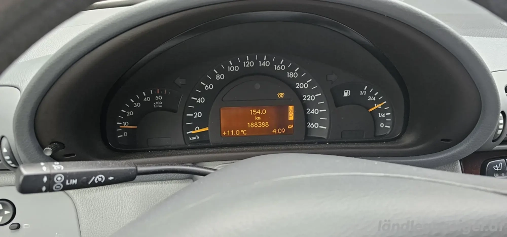 Auto mercedes benz c