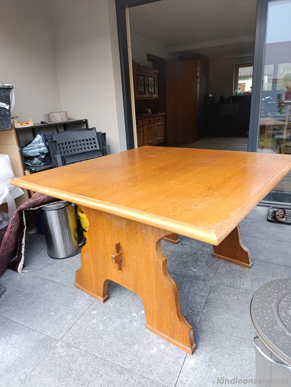 Esstisch viereckig 