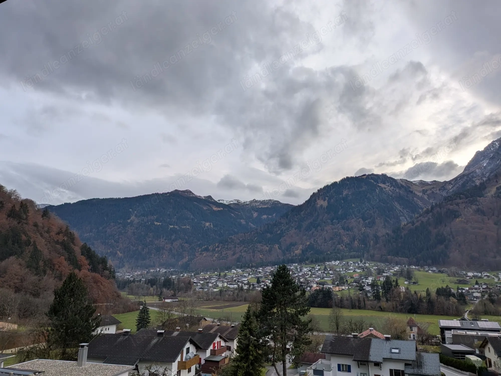 Verkaufen 3 Zimmer Dachgeschosswohnung provisionsfrei (sofort verfügbar)