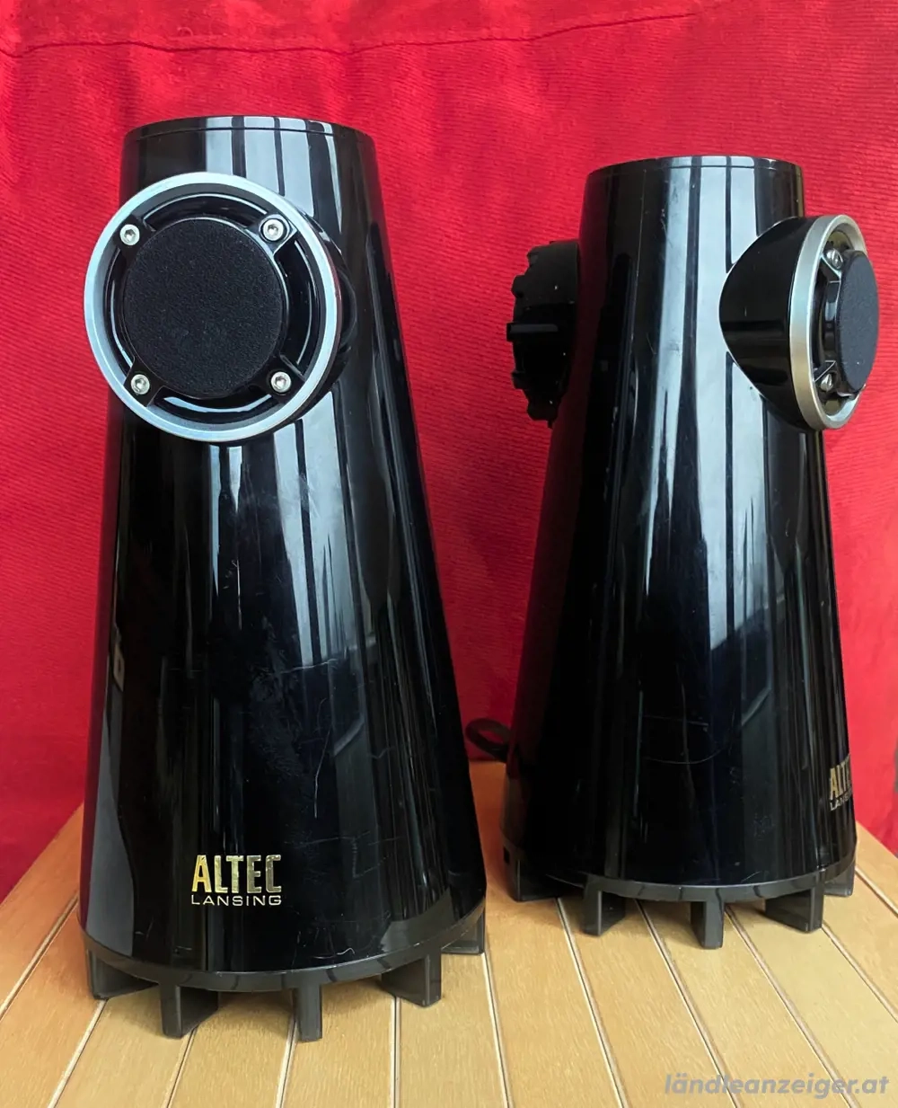 Altec Lansing FX3022 Expressionist Bass 2.0 Lautsprecher