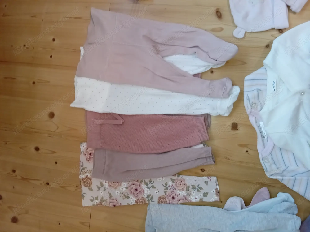 Babykleidung Neugeborenenkleidung
